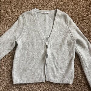 Abercrombie & Fitch Light Gray Cardigan